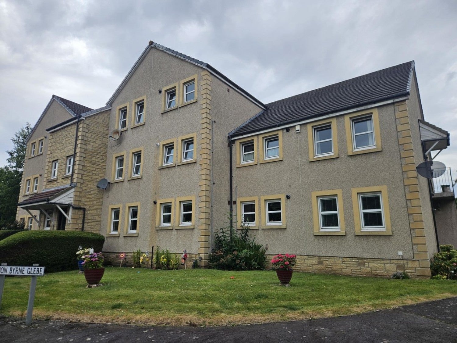 Flat Victoria Road in Kirkcaldy