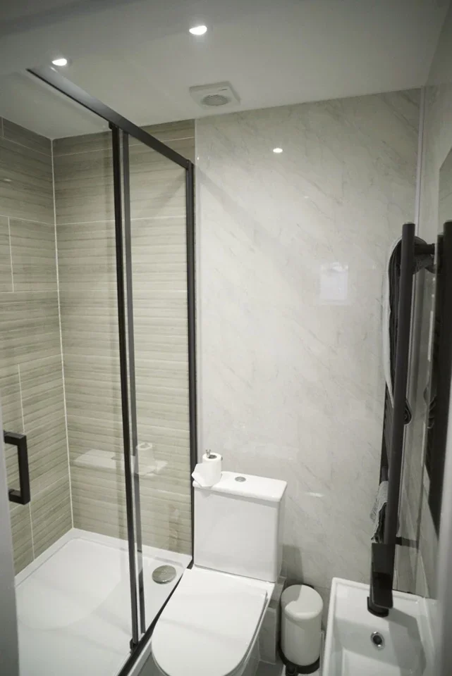 Flat Kingsland Road in Greater London