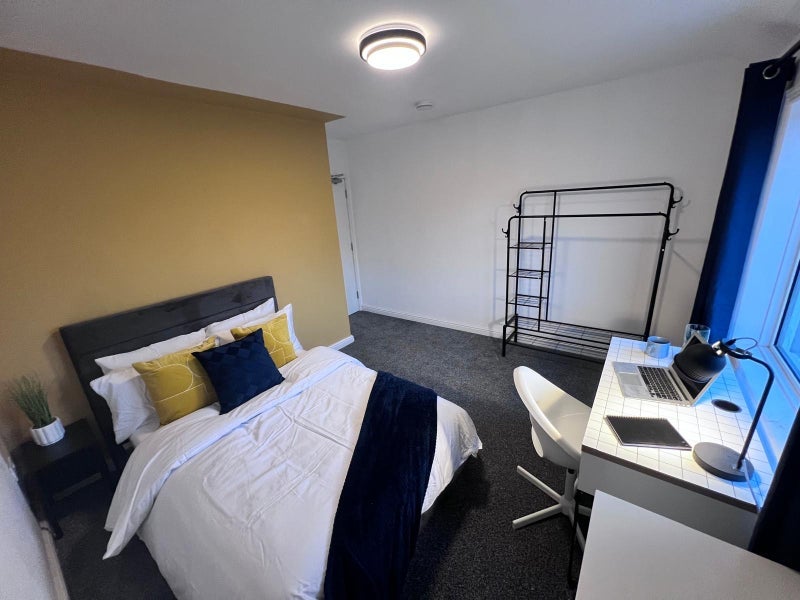 Room Greystoke Avenue in Bristol