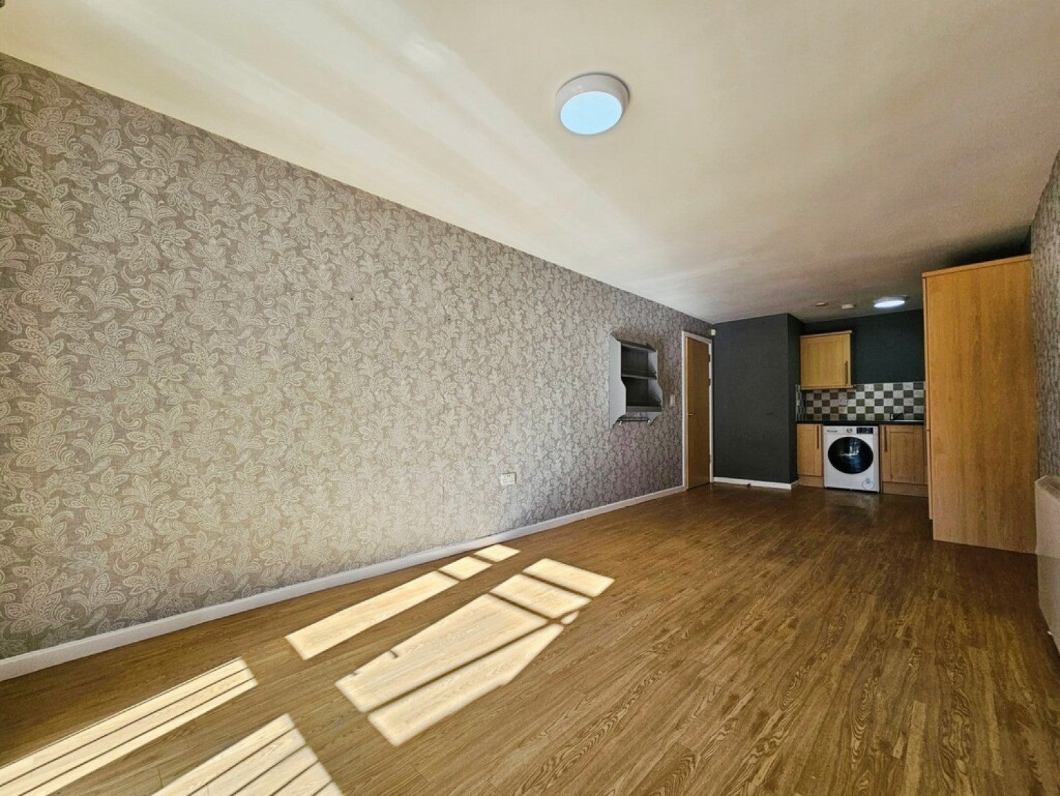 Flat Brackendale in Bradford