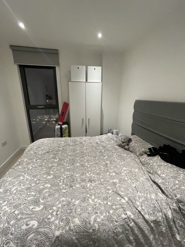 Room Radial Avenue in Greater London