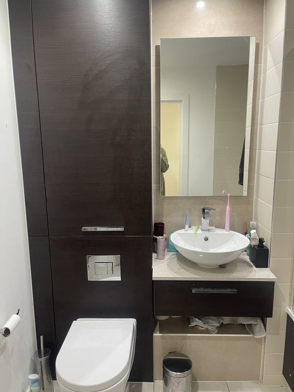 Room Radial Avenue in Greater London