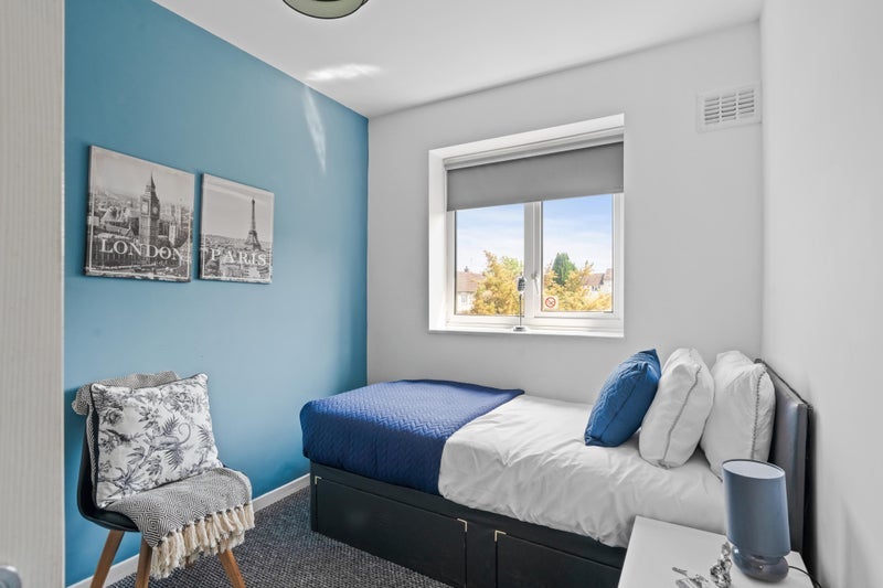 Room Frisby Road in Coventry