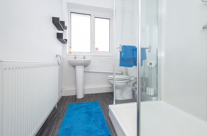 Room Frisby Road in Coventry
