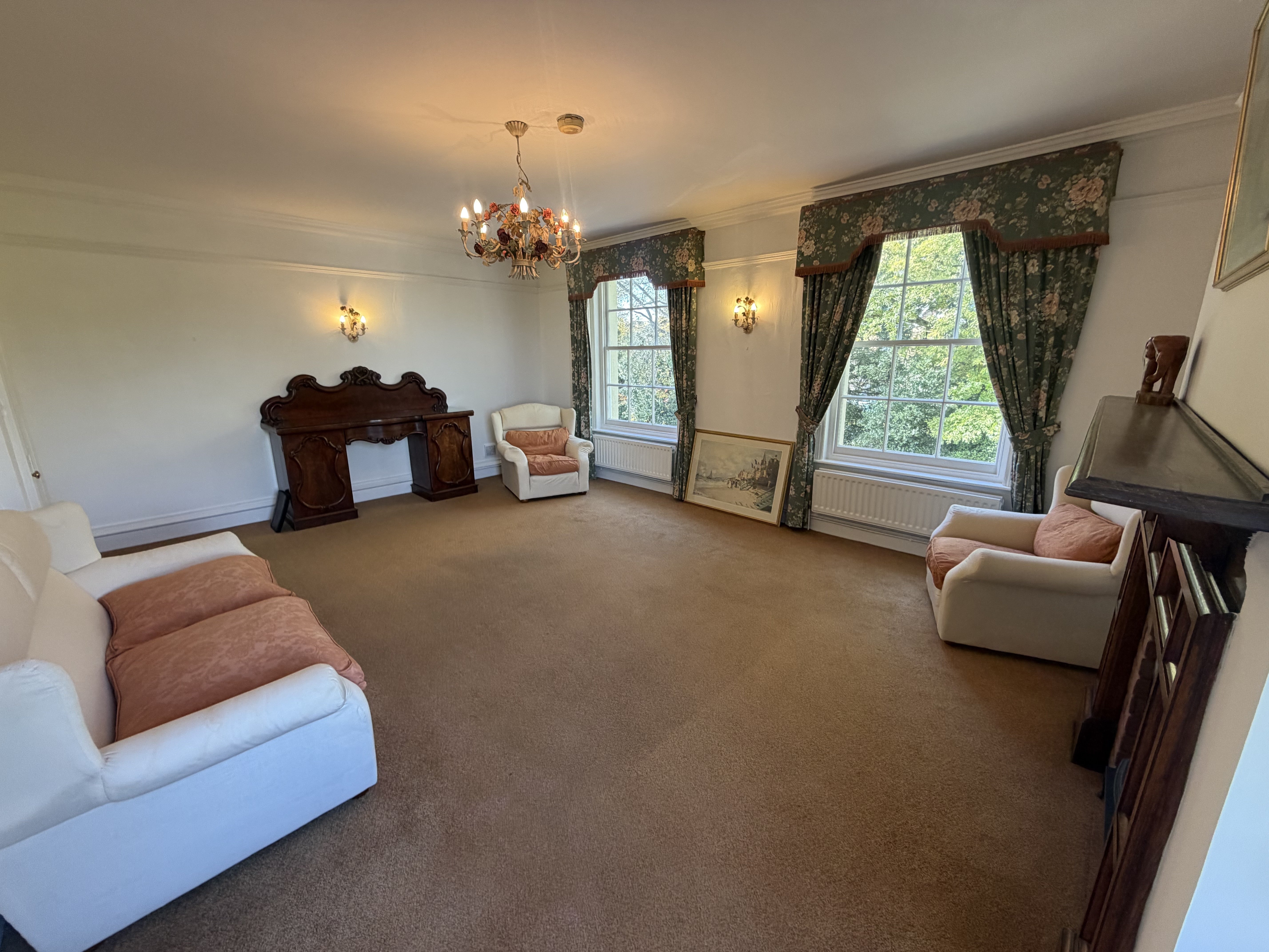 Flat Broadlands Way in Taunton