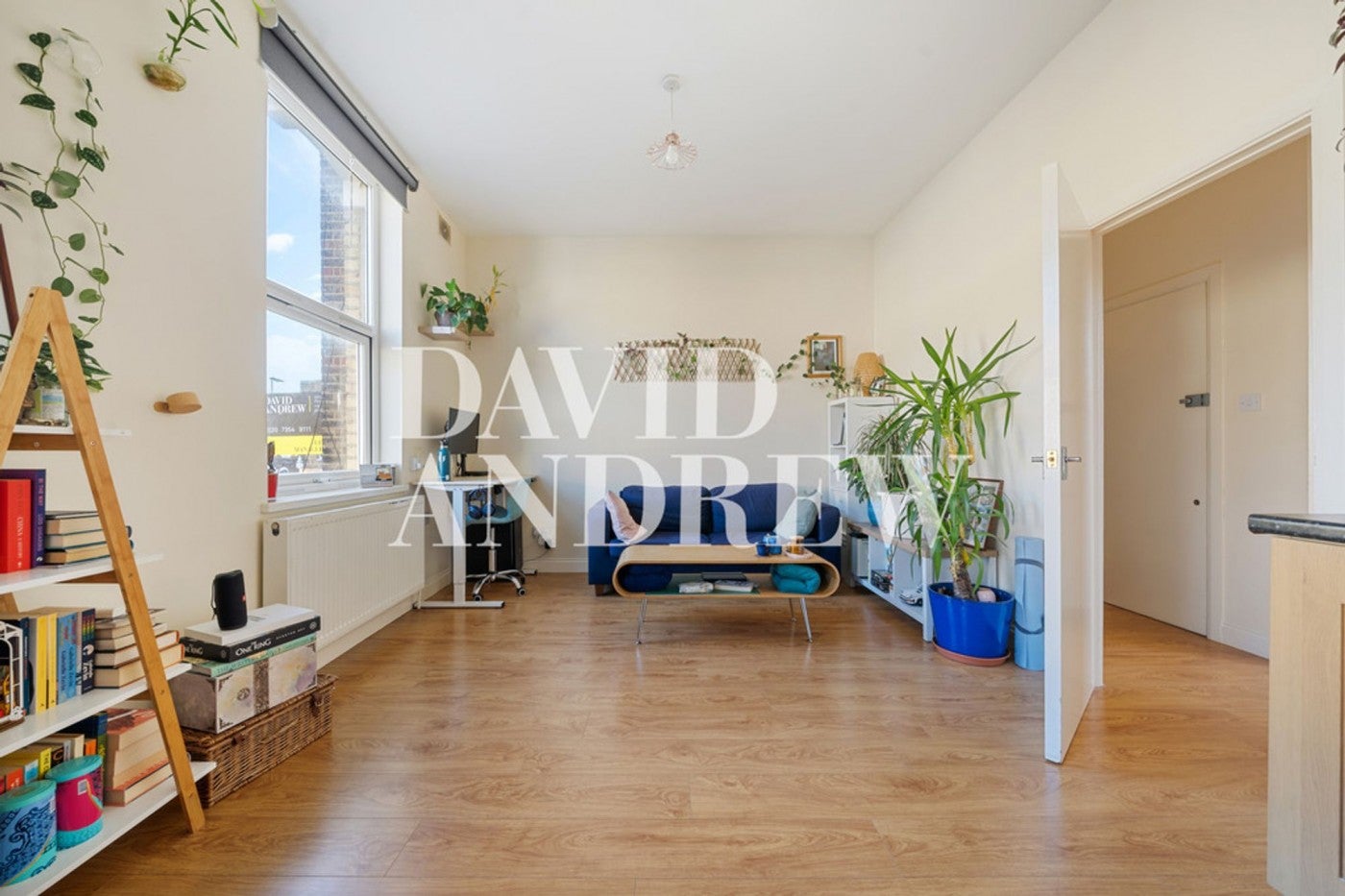 Flat Blackstock Road in Greater London