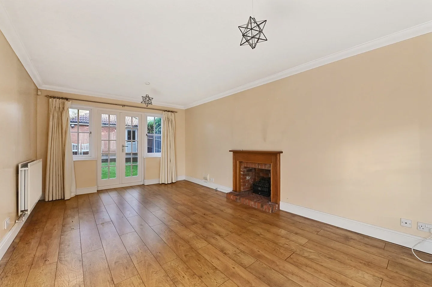 House Armourers Close in East Hertfordshire