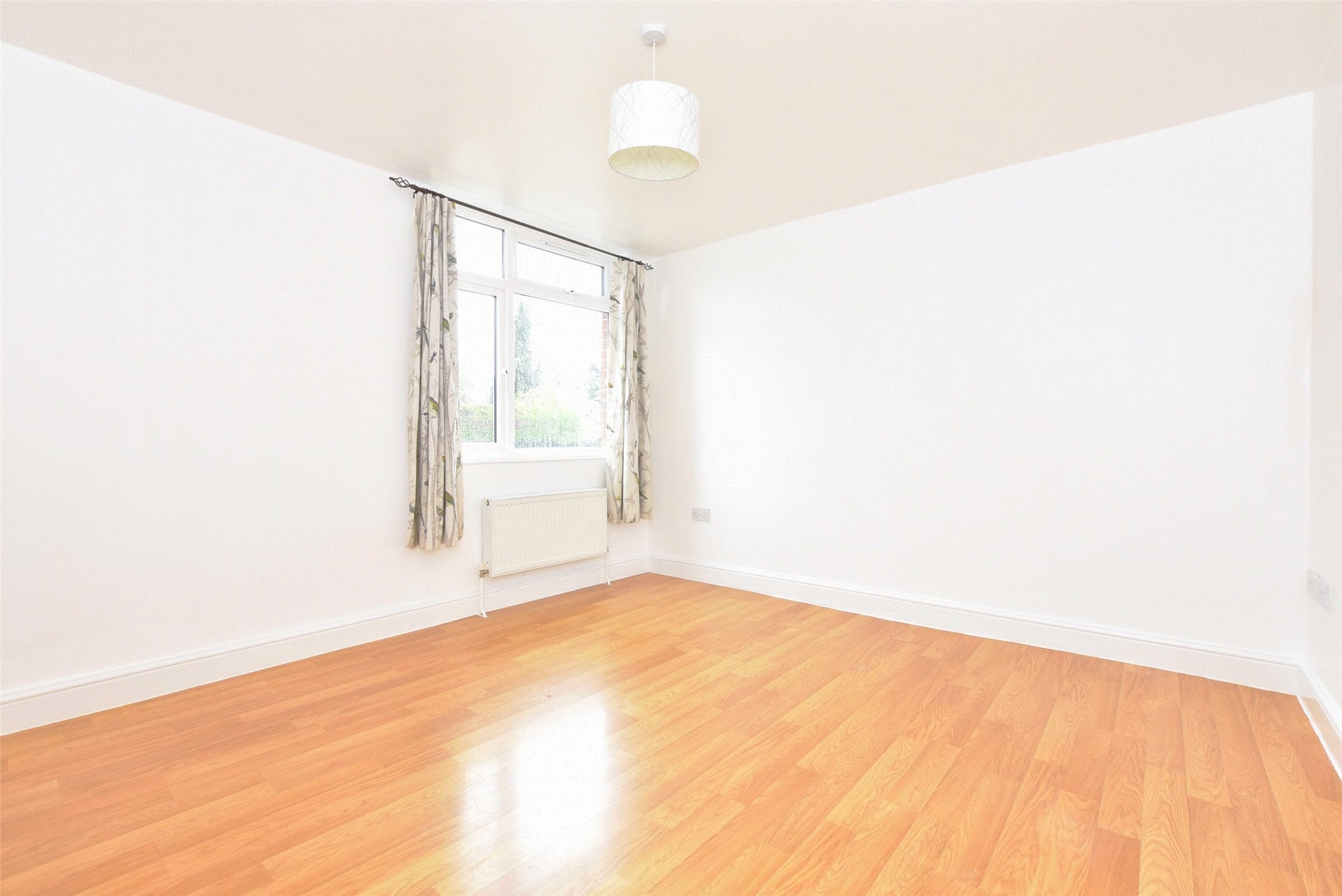 House Redehall Road in Smallfield