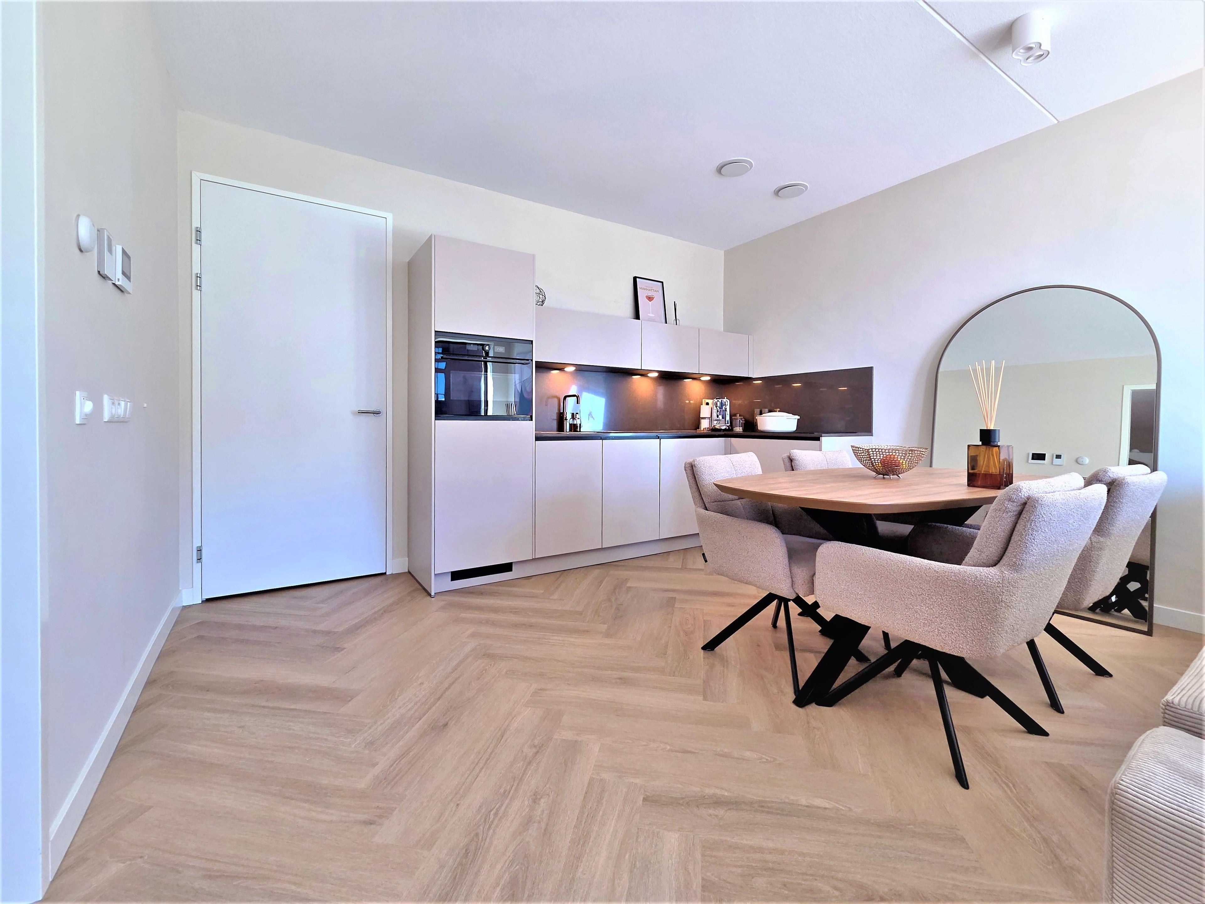 Flat Grasweg in Amsterdam