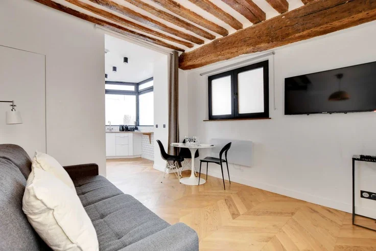 Flat Rue Saint-Denis in Paris
