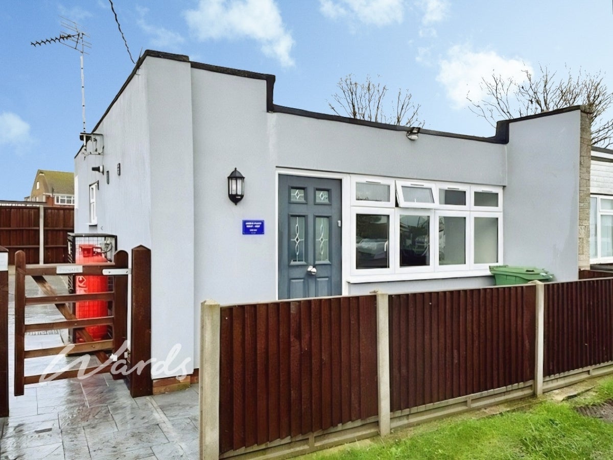 House Nutts Avenue in Borough of Swale