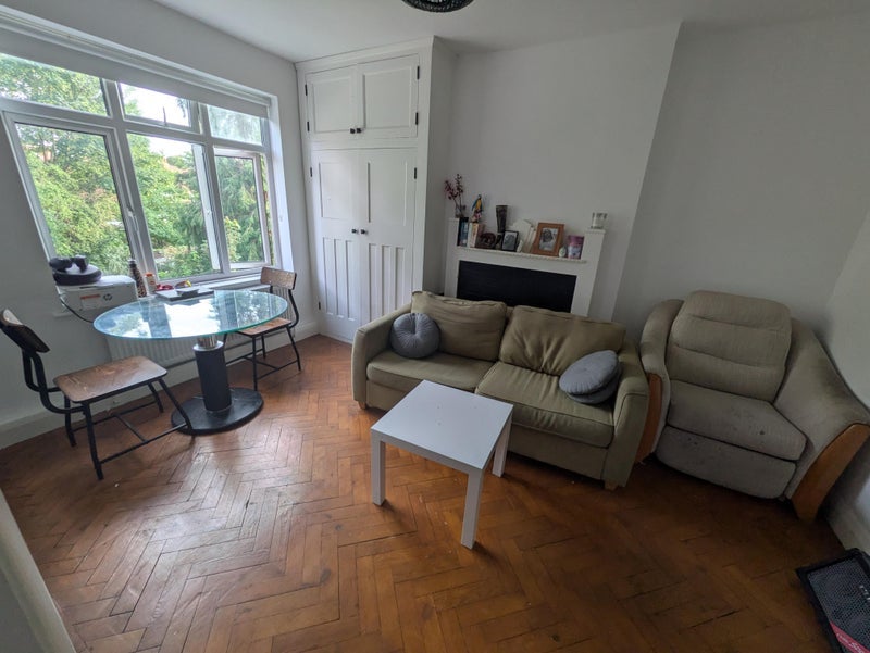 Room Southcroft Road in Greater London