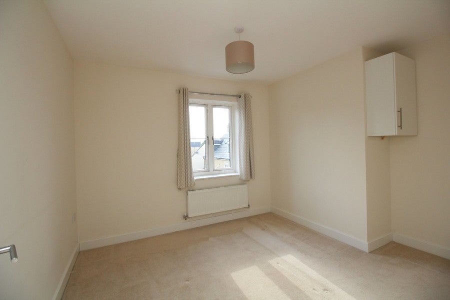 Flat Wenhill Heights in Calne