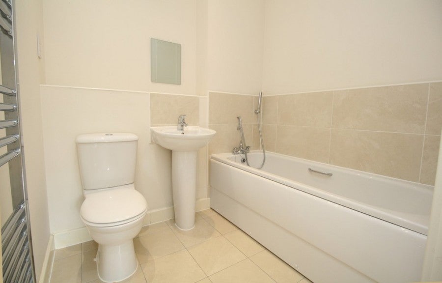 Flat Wenhill Heights in Calne