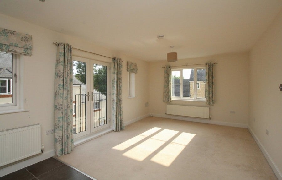 Flat Wenhill Heights in Calne