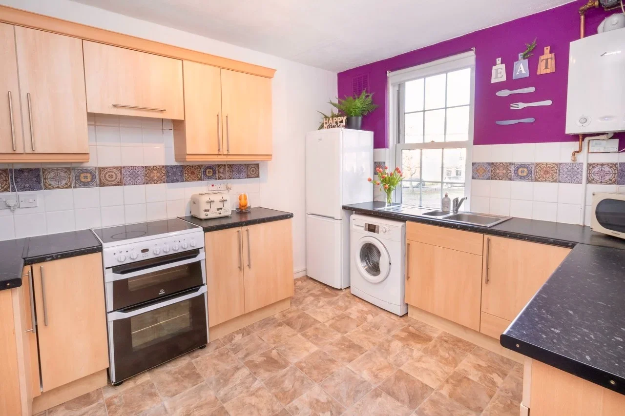 Flat Merryfield in Greater London