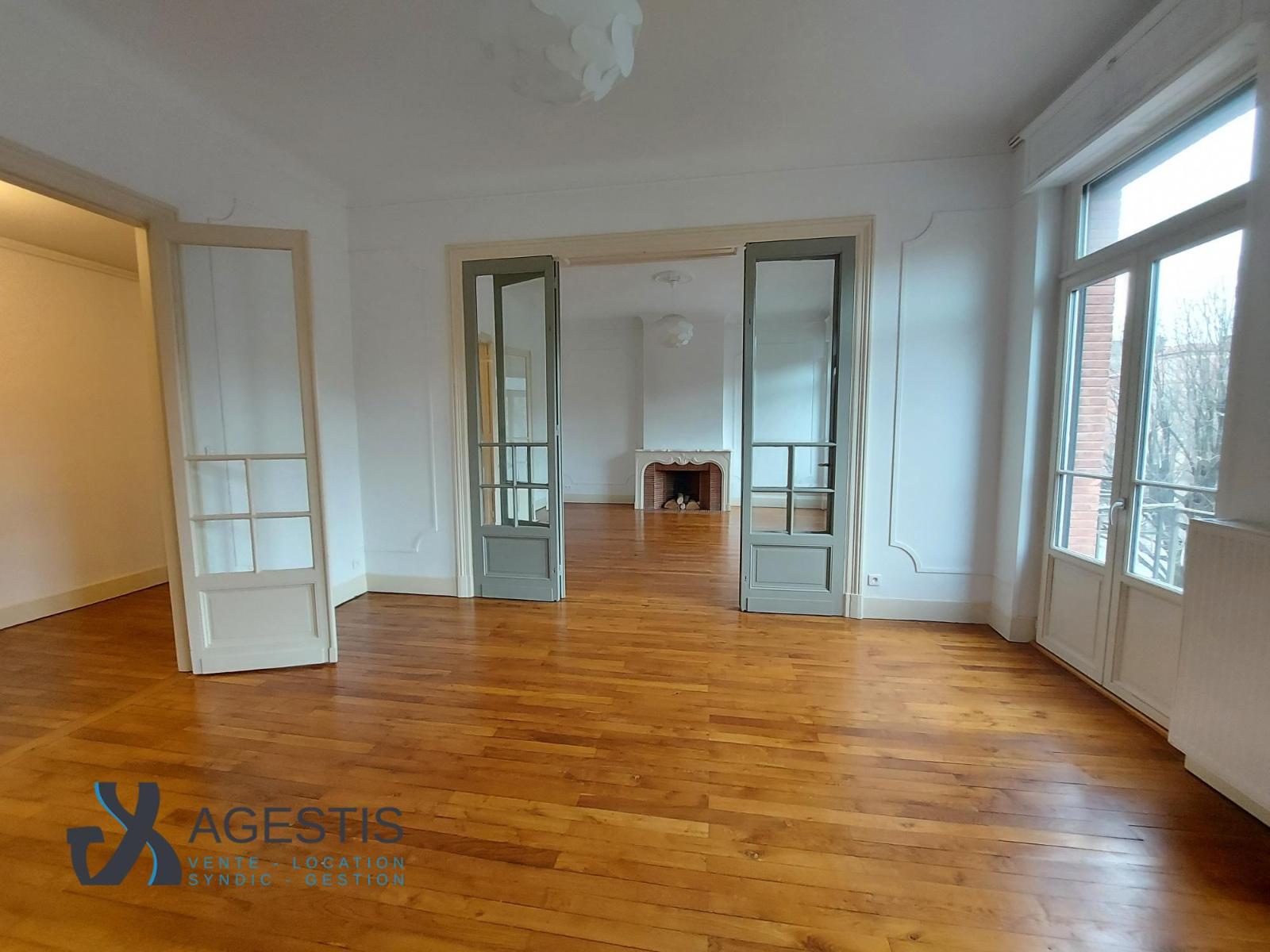 Appartement Place Étienne Esquirol à Toulouse