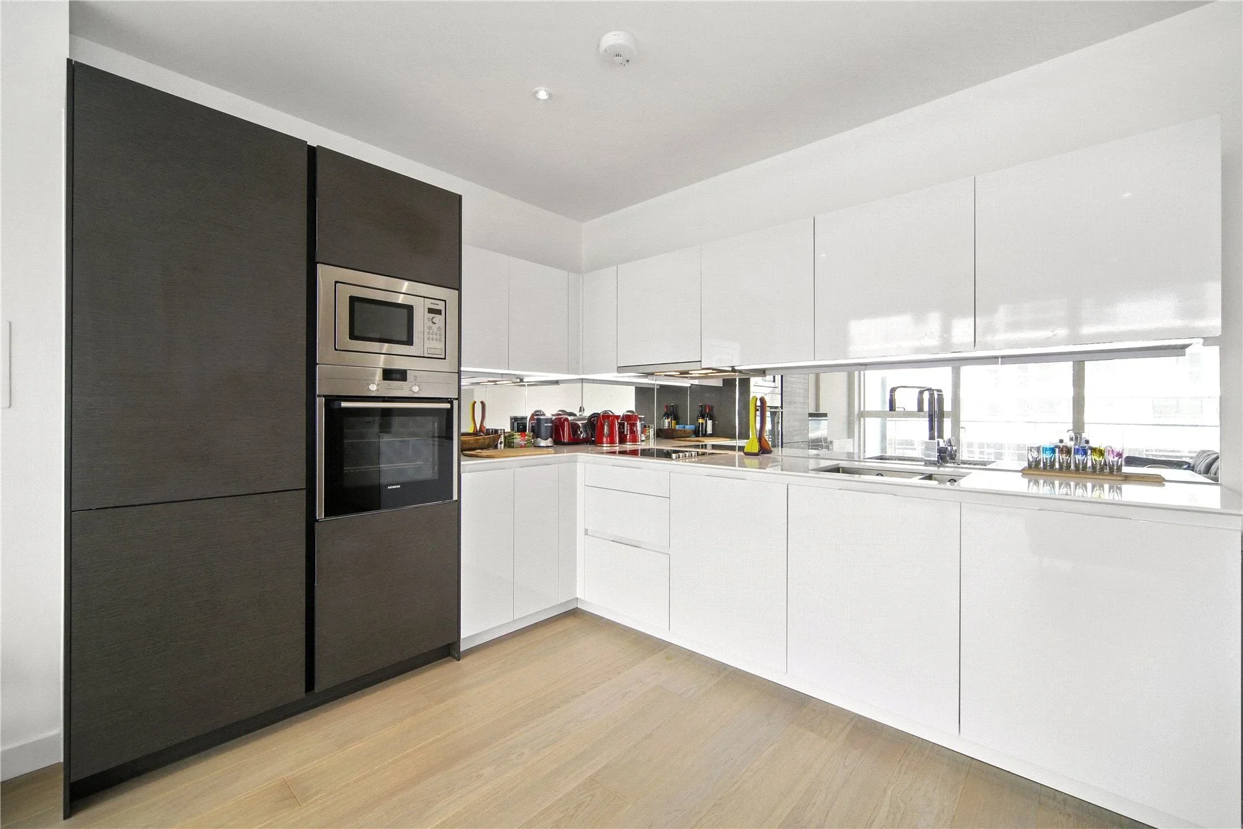 Flat Sherman Walk in Greater London