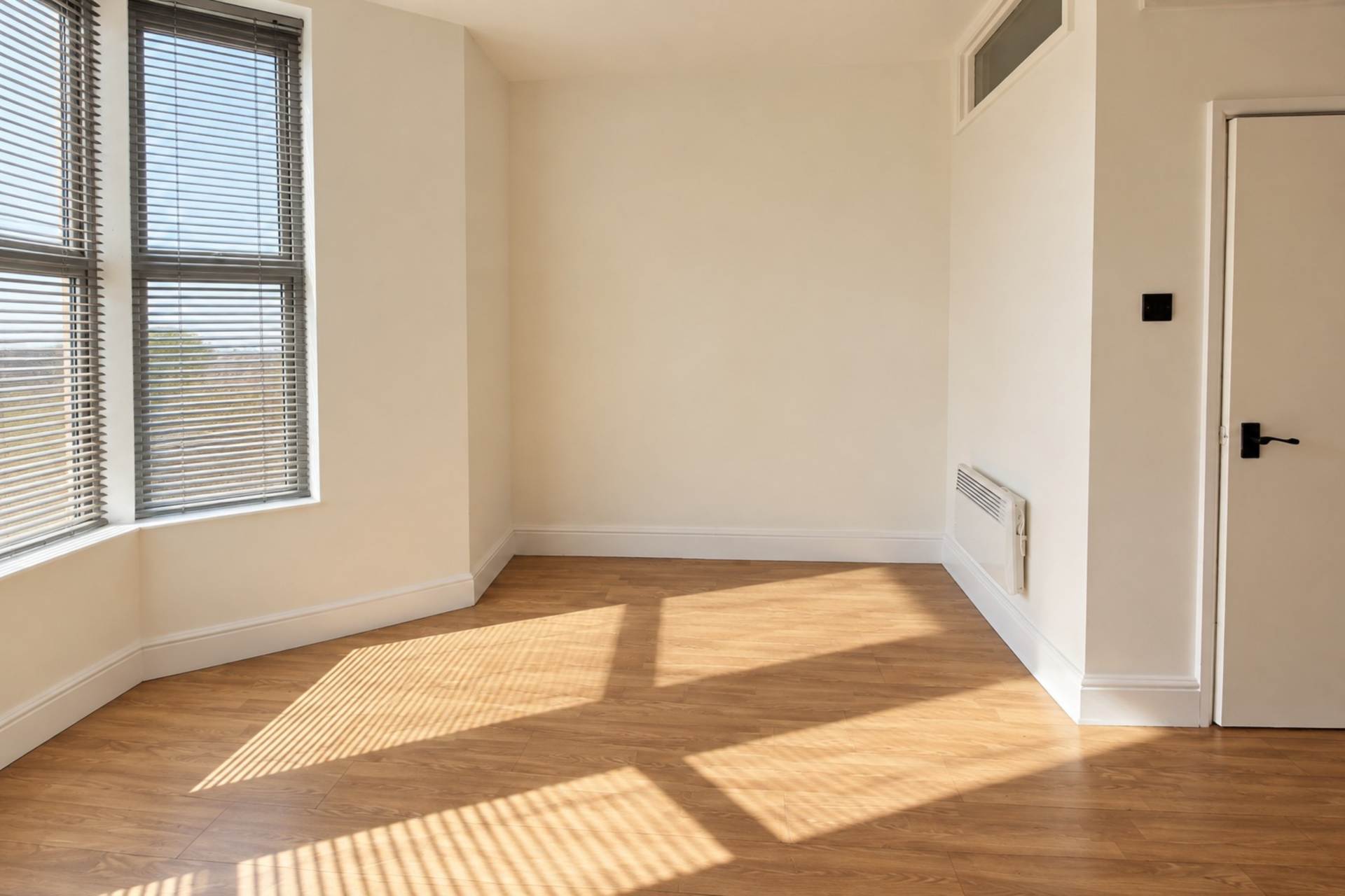 Flat Gordon Road in Weston-super-Mare