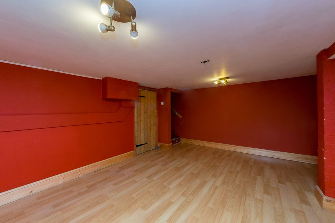 Flat Worrall Street in Leeds