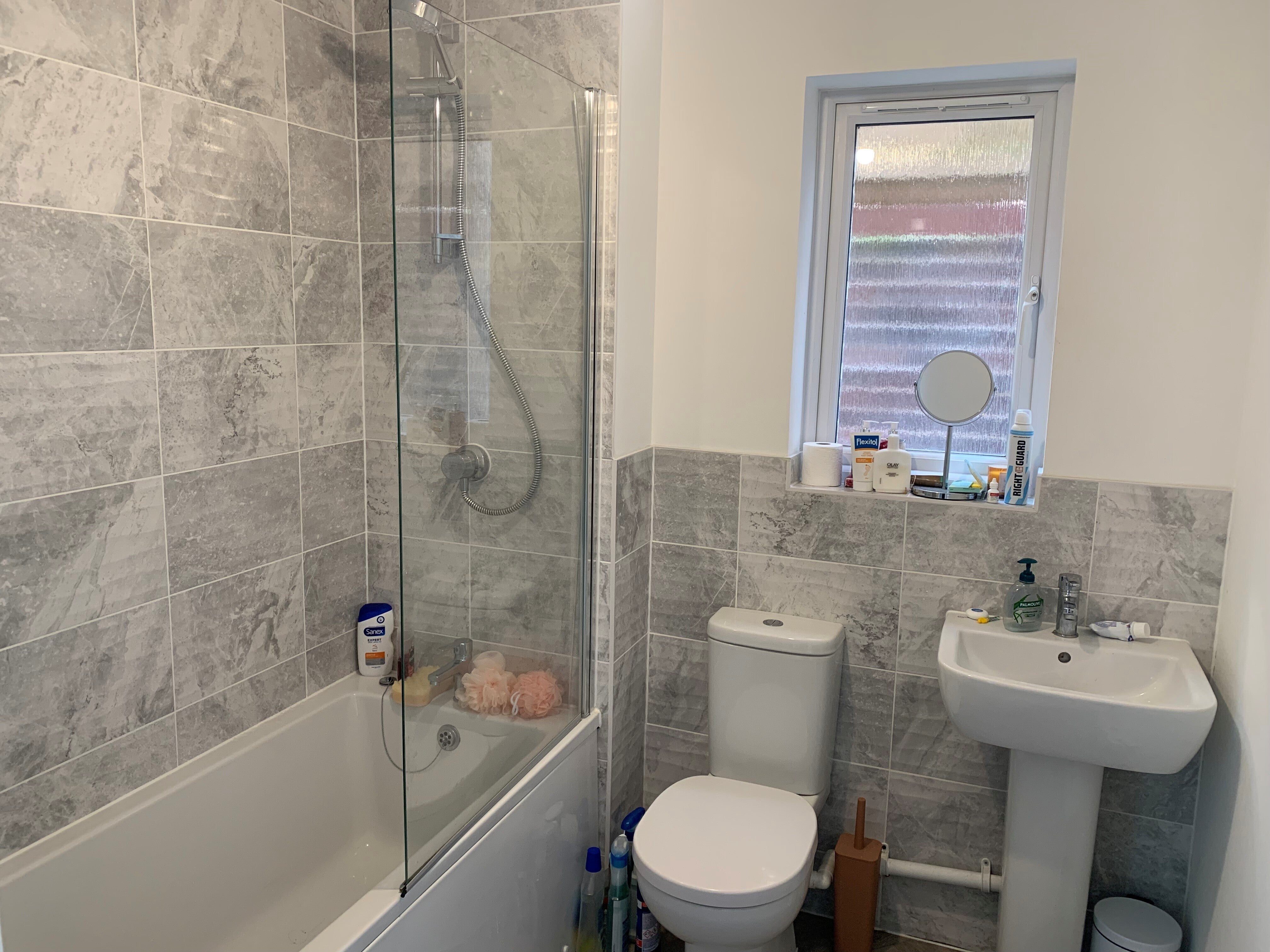 Room Scarrowscant Lane in Haverfordwest
