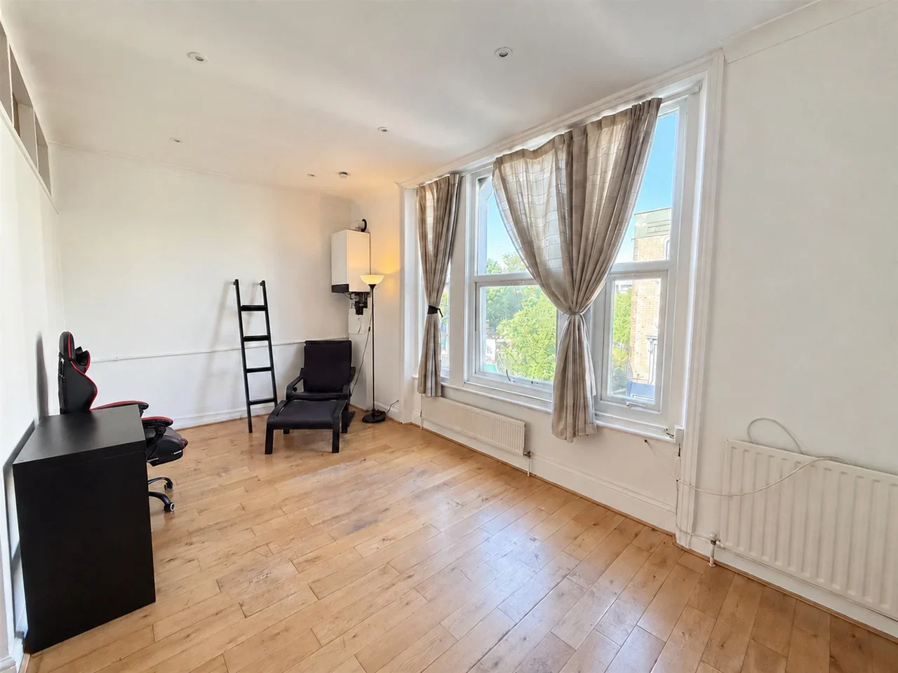 Flat Ladbroke Grove in Greater London