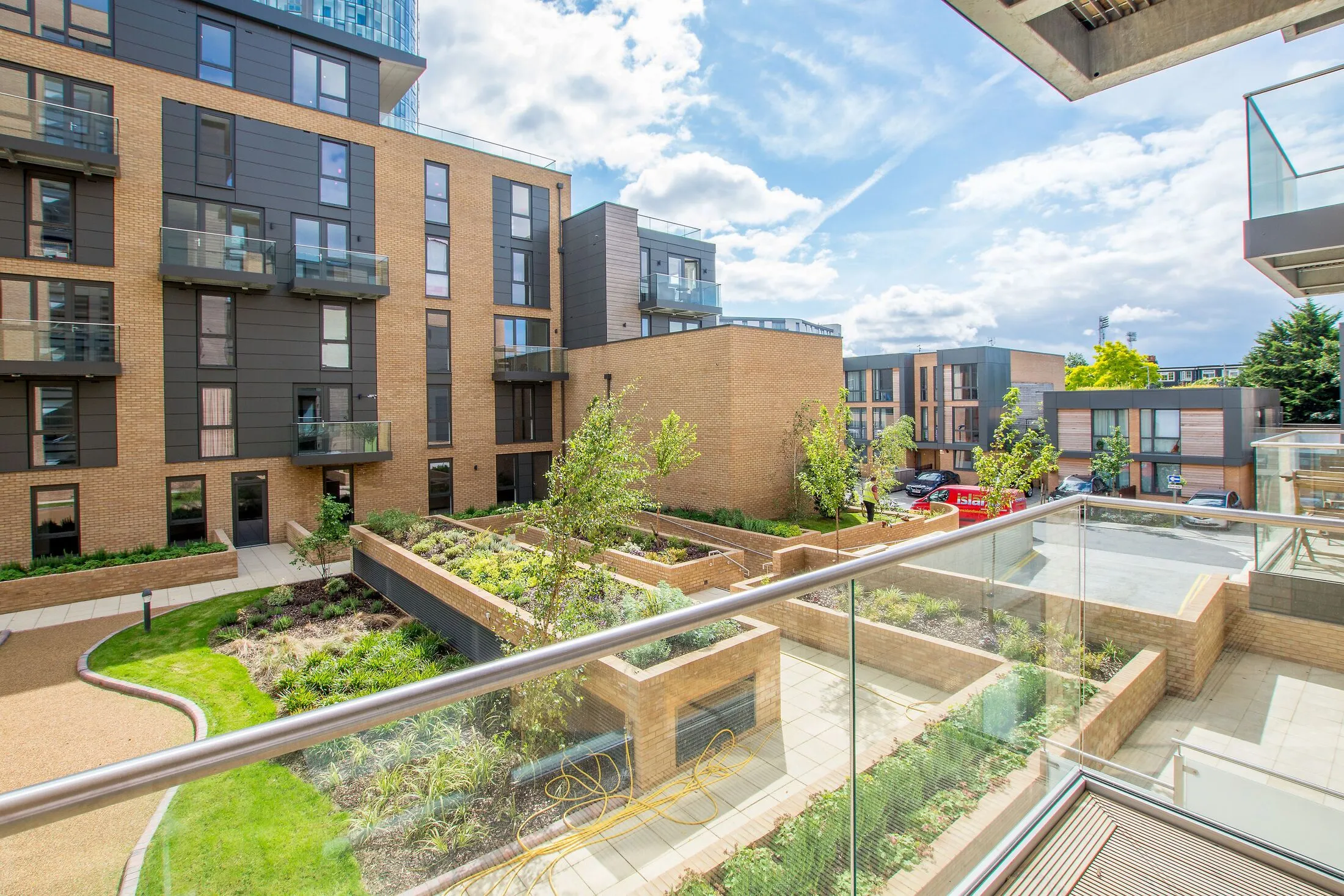 Flat Baltic Avenue in Greater London