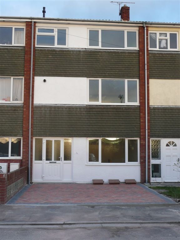 Flat Eaton Close in Bristol