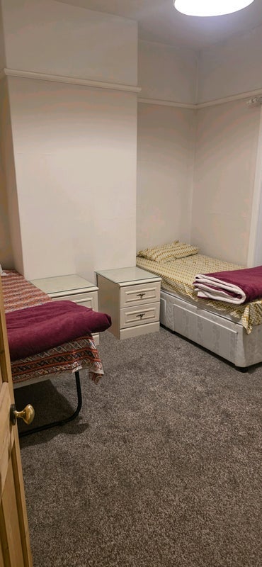 Room Eaton Road in Trafford