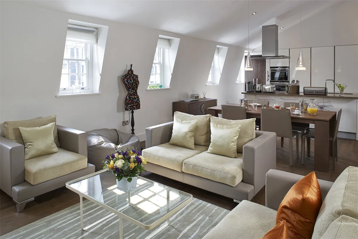 Flat Brompton Road in Greater London