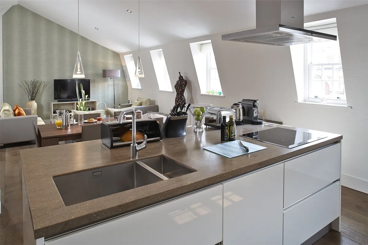 Flat Brompton Road in Greater London