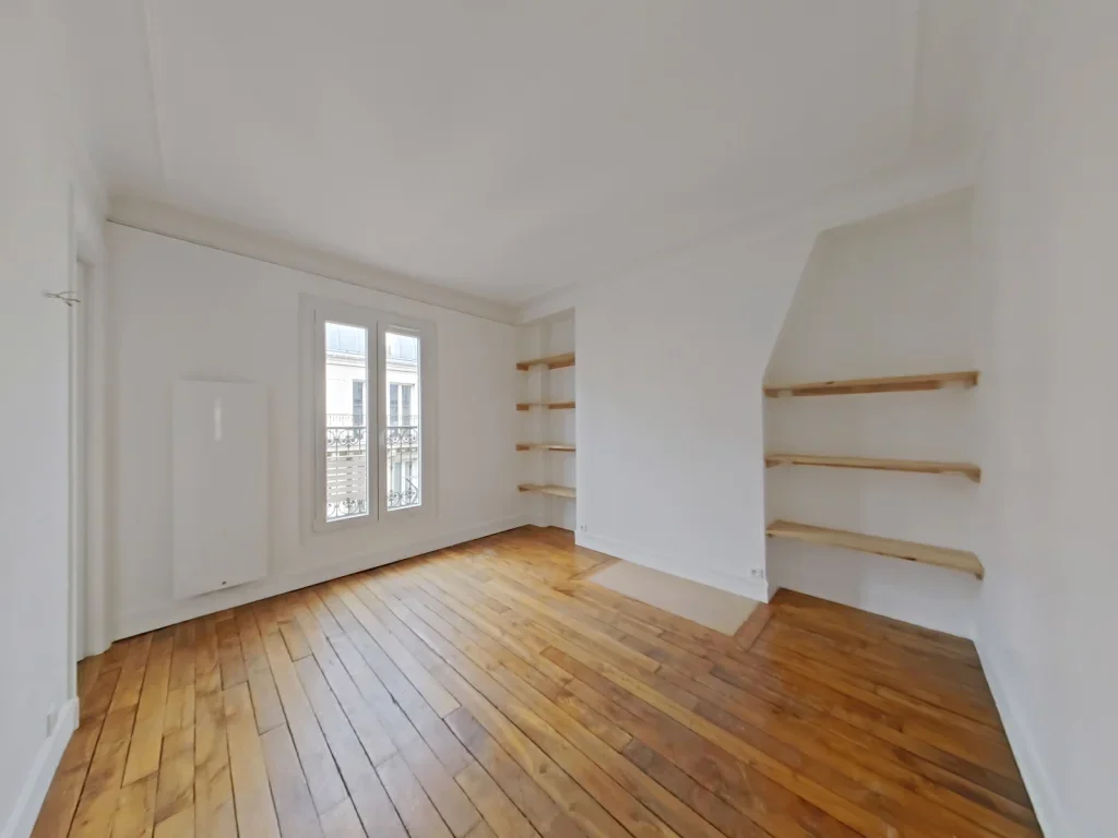 Flat Rue du Cherche-Midi in Paris