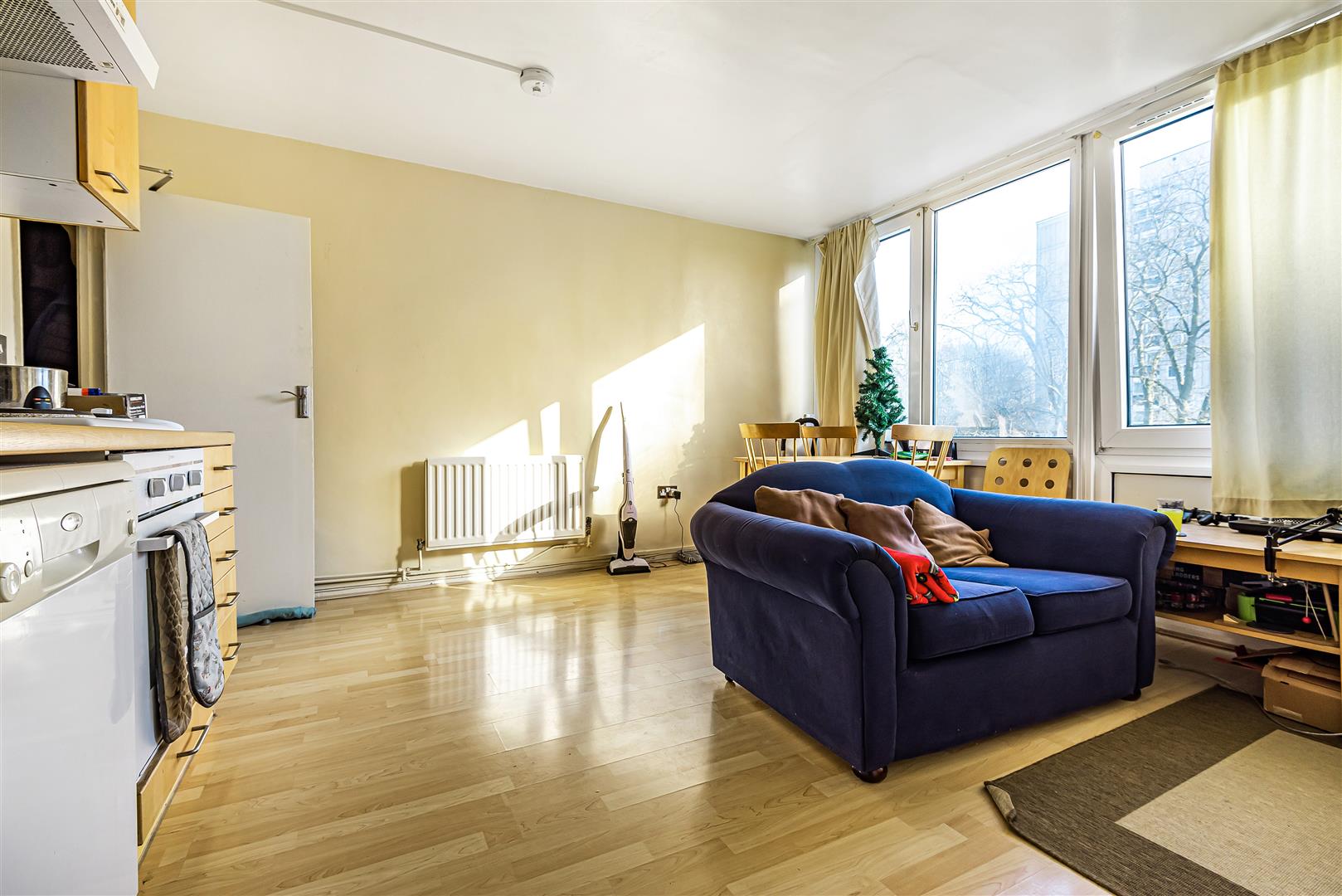 Flat Sherfield Gardens in Greater London