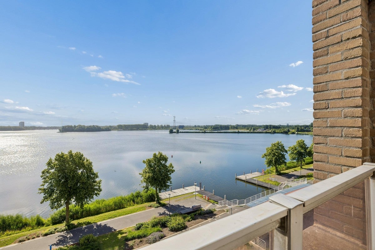Appartement Urkwal 93 in Almere