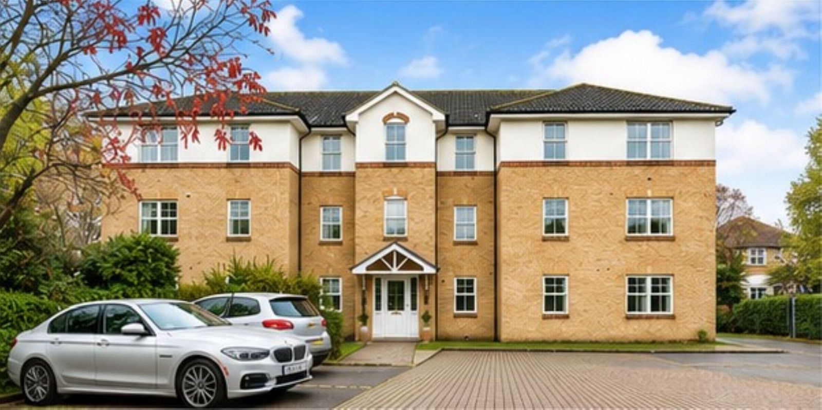 Flat Moore Way in Greater London