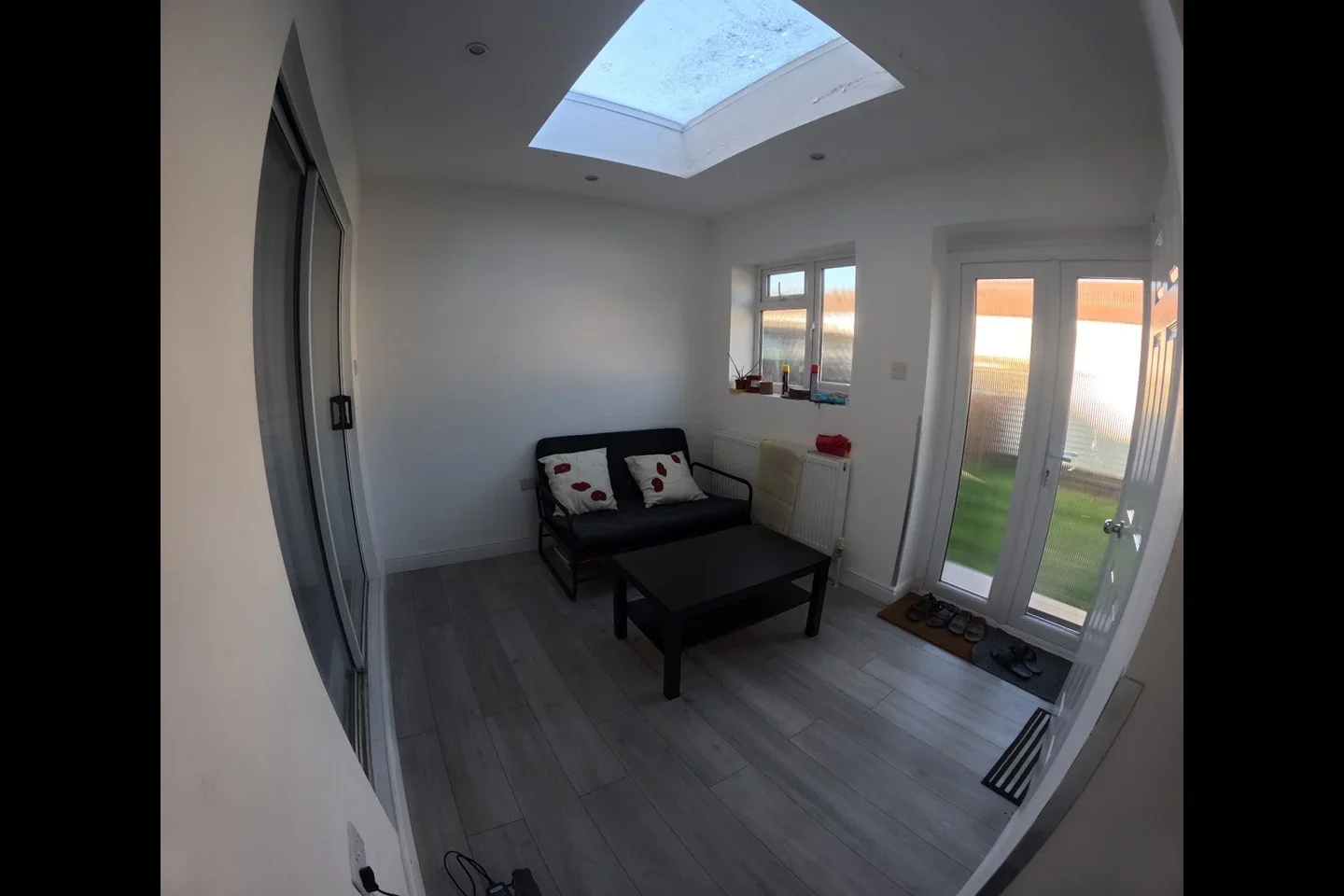 Room Grove Road in Greater London