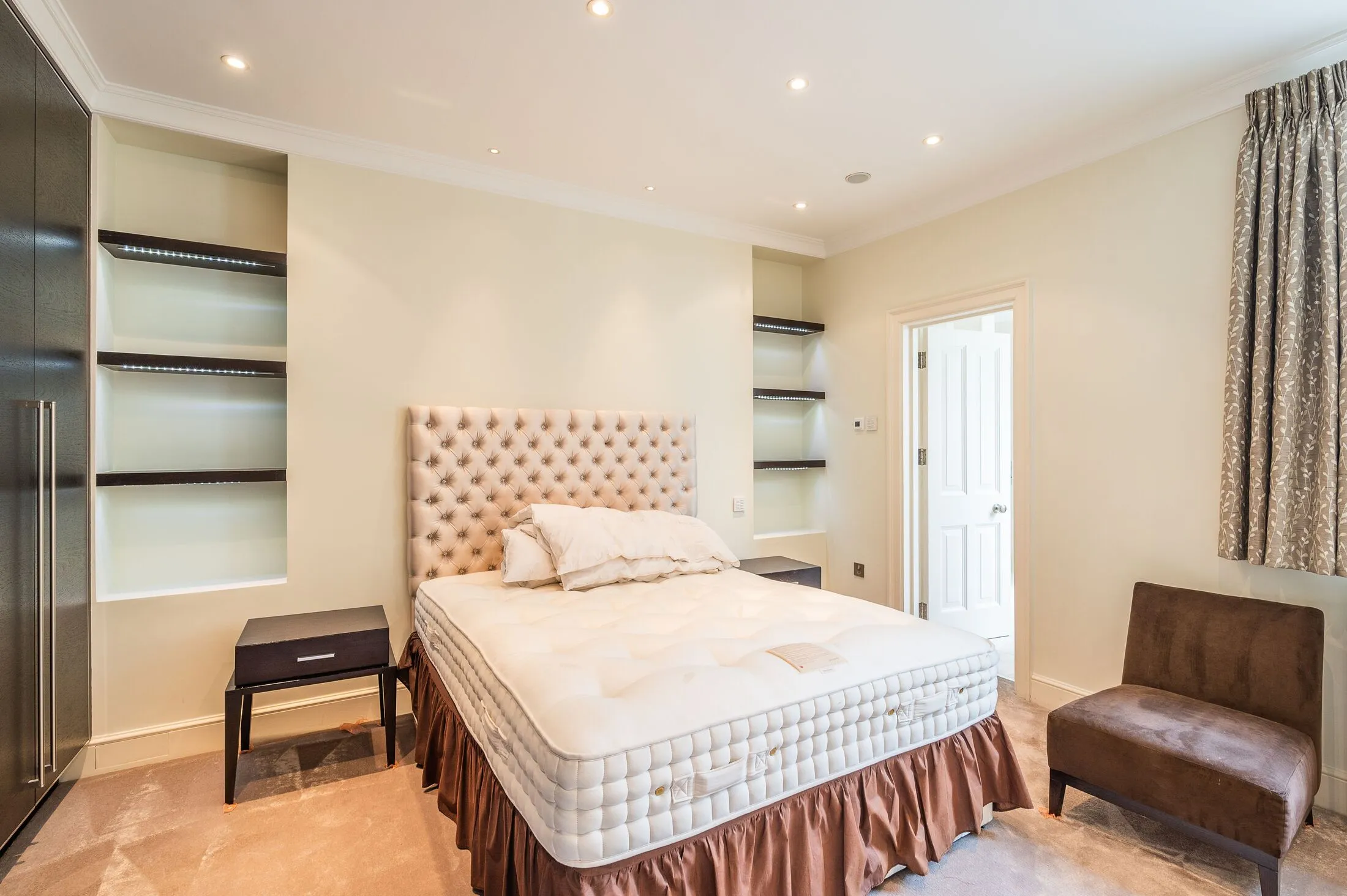 Flat Gloucester Place in City of Westminster