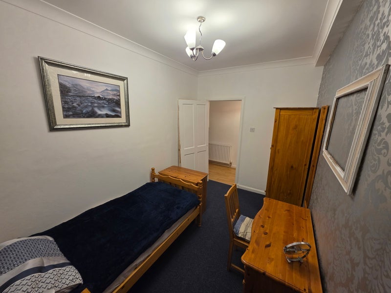 Flat West Pilton Gardens in City of Edinburgh