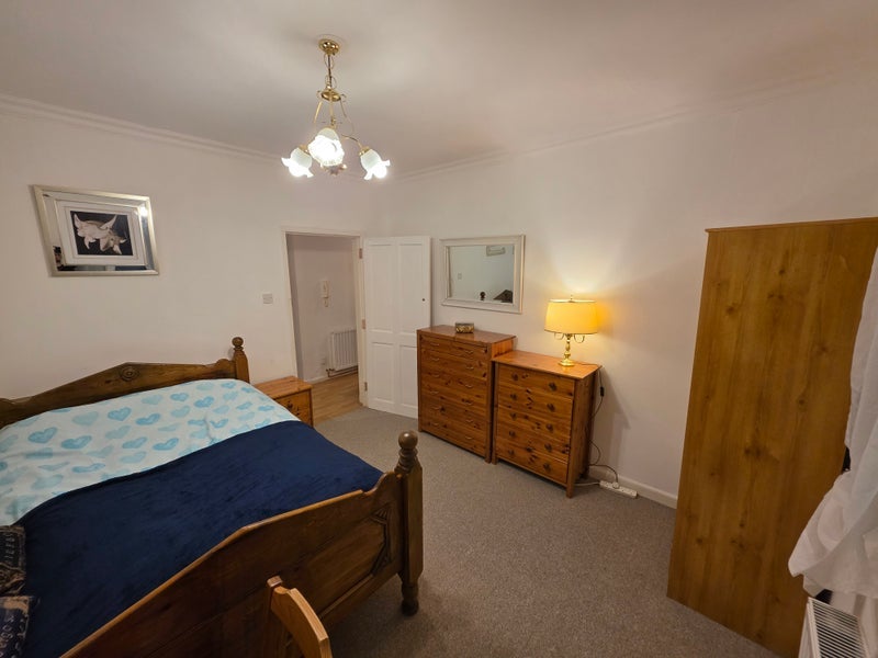 Flat West Pilton Gardens in City of Edinburgh