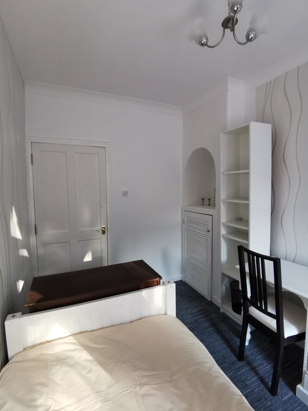 Flat West Pilton Gardens in City of Edinburgh