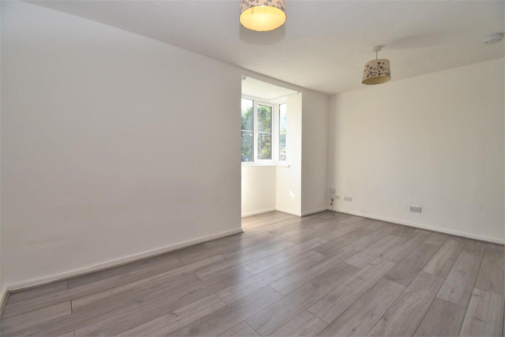 Flat Knowles Close in Greater London