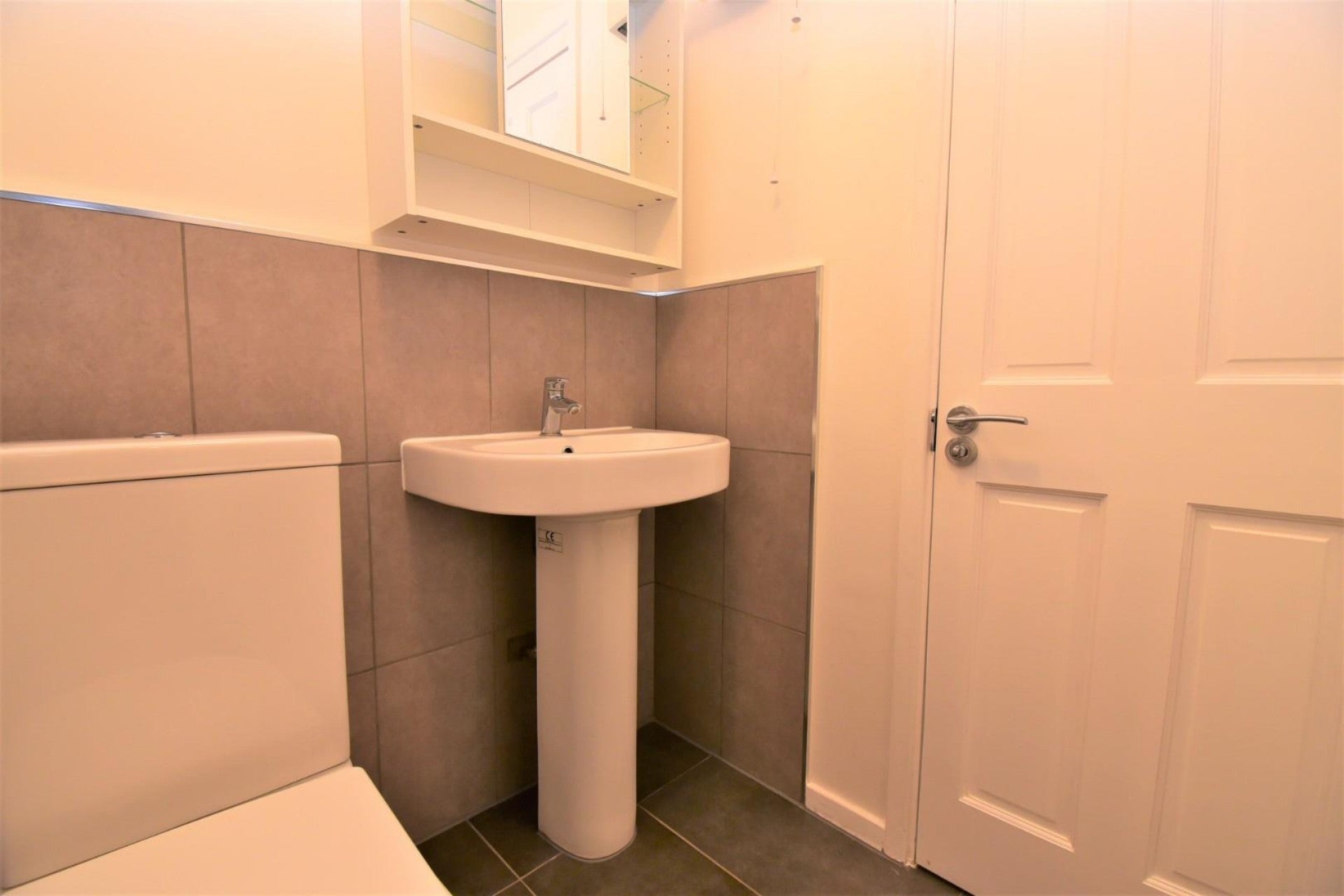 Flat Knowles Close in Greater London
