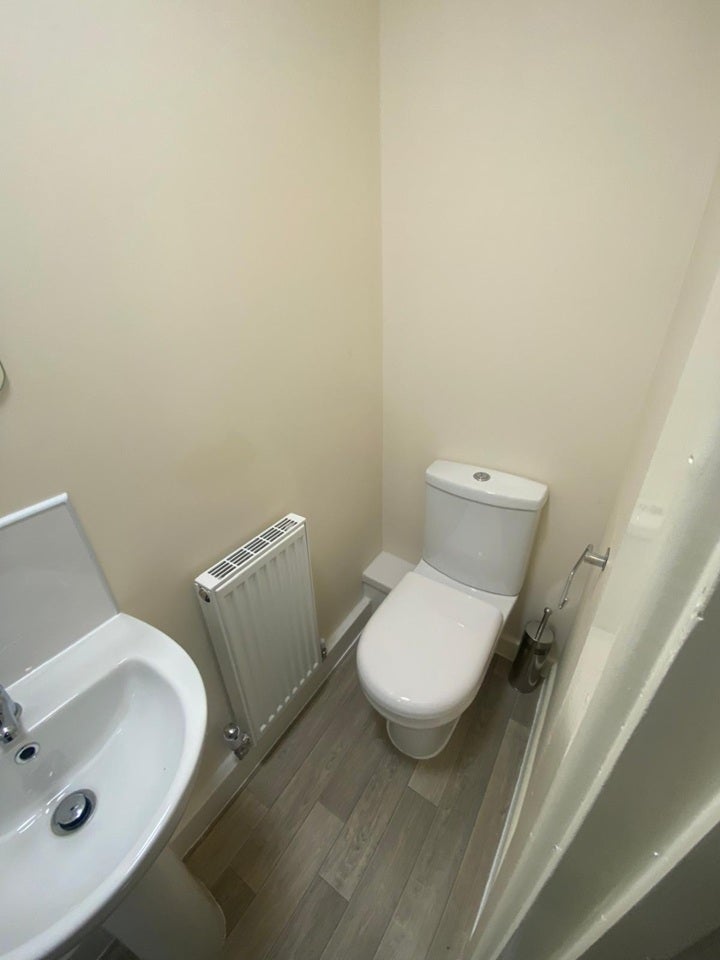 Room First Avenue in Doncaster