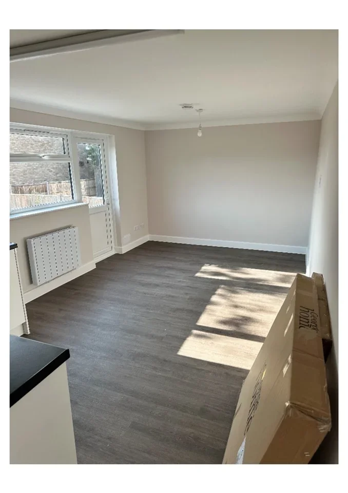 Room Jessop Road in Stevenage