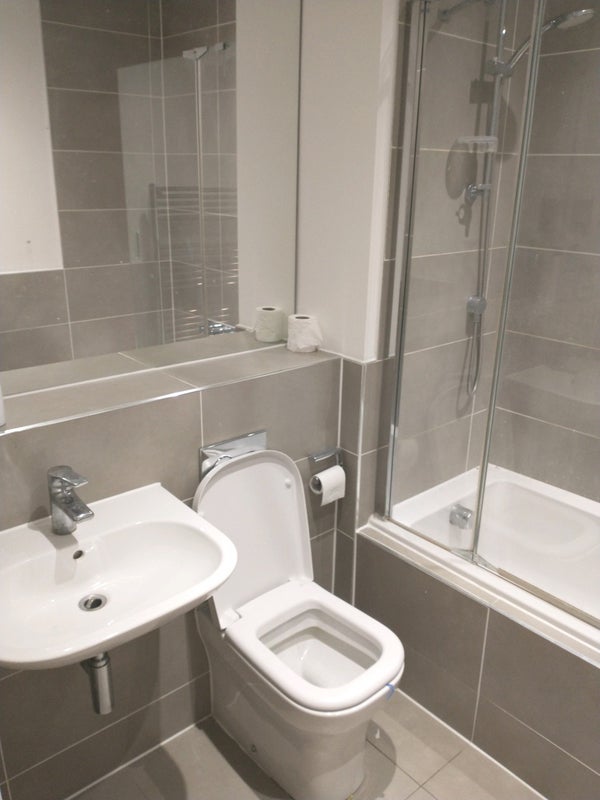 Room Grebe Way in Maidenhead