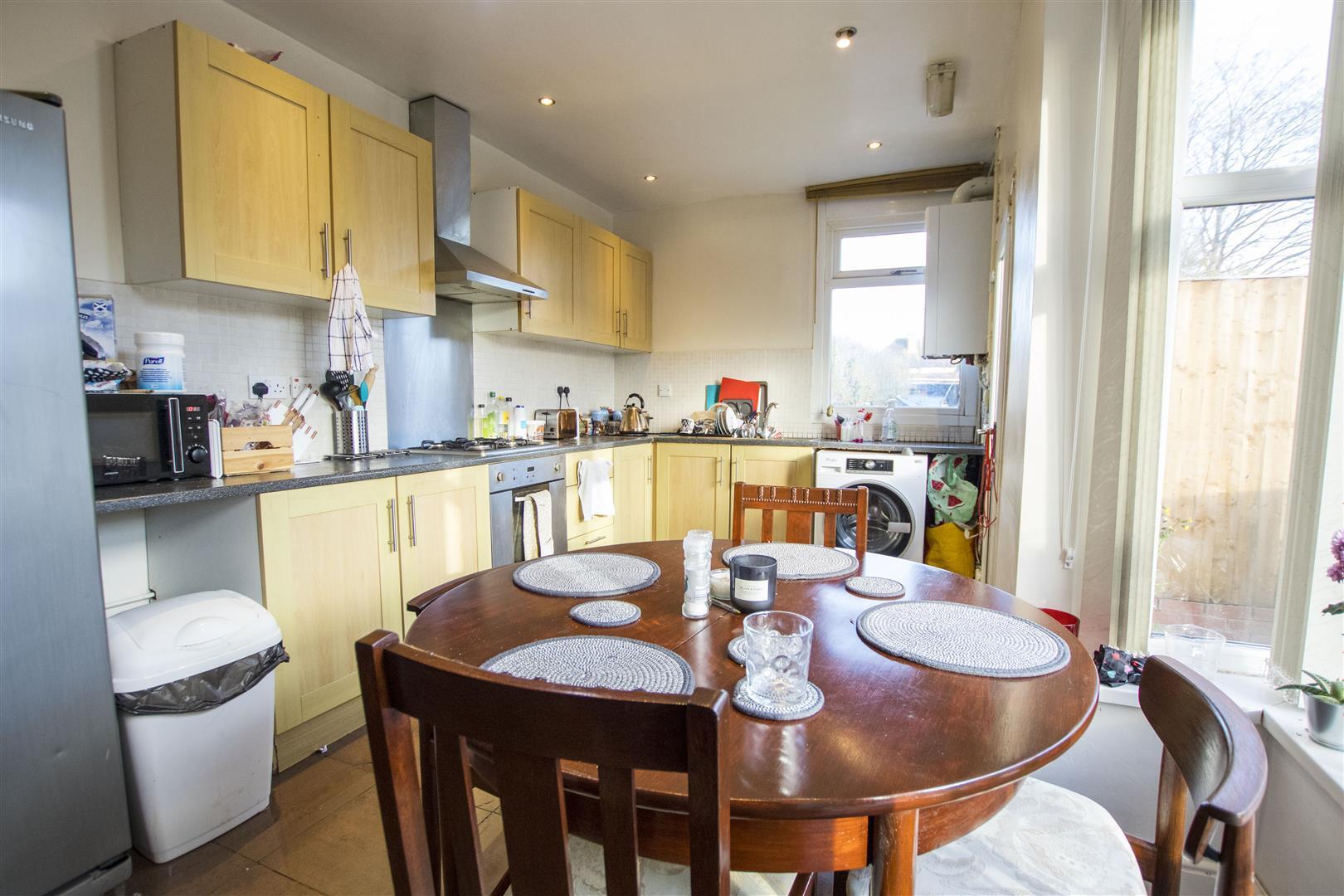 Flat Gristhorpe Road in Birmingham