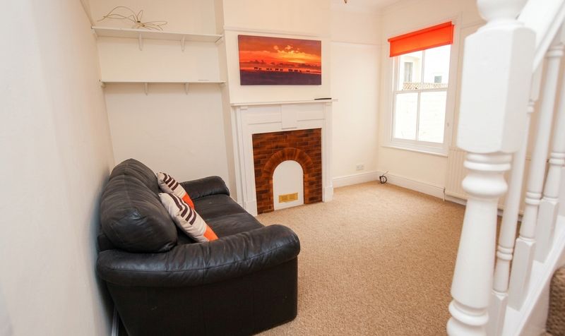 Room Wilton Road in Reading