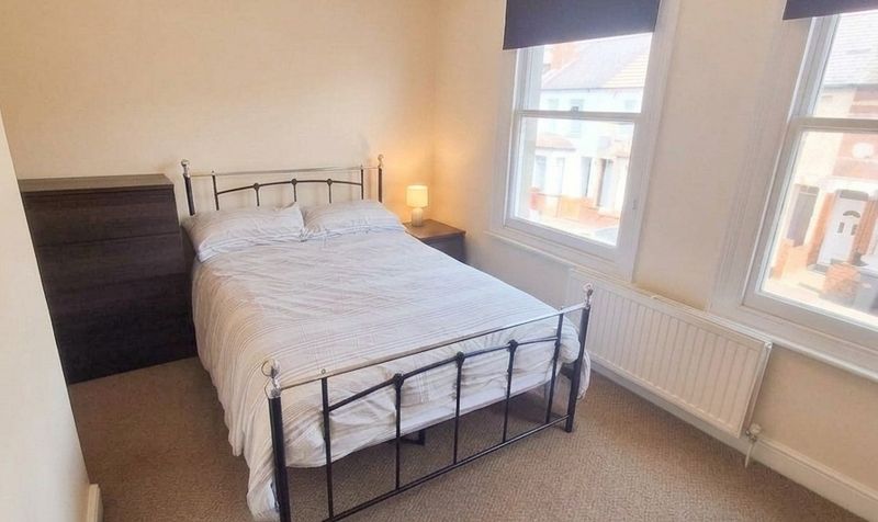 Room Wilton Road in Reading