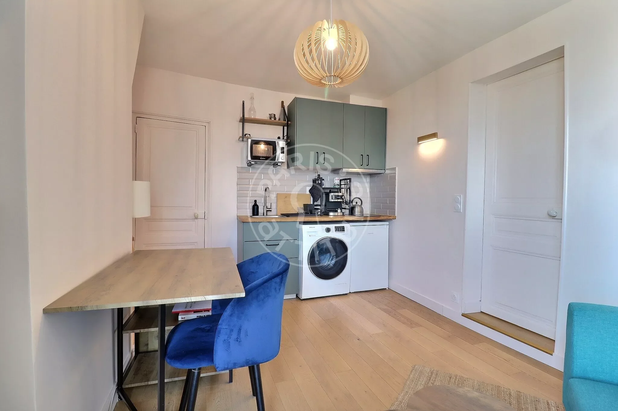 Appartement Rue du Chevalier de la Barre à Paris