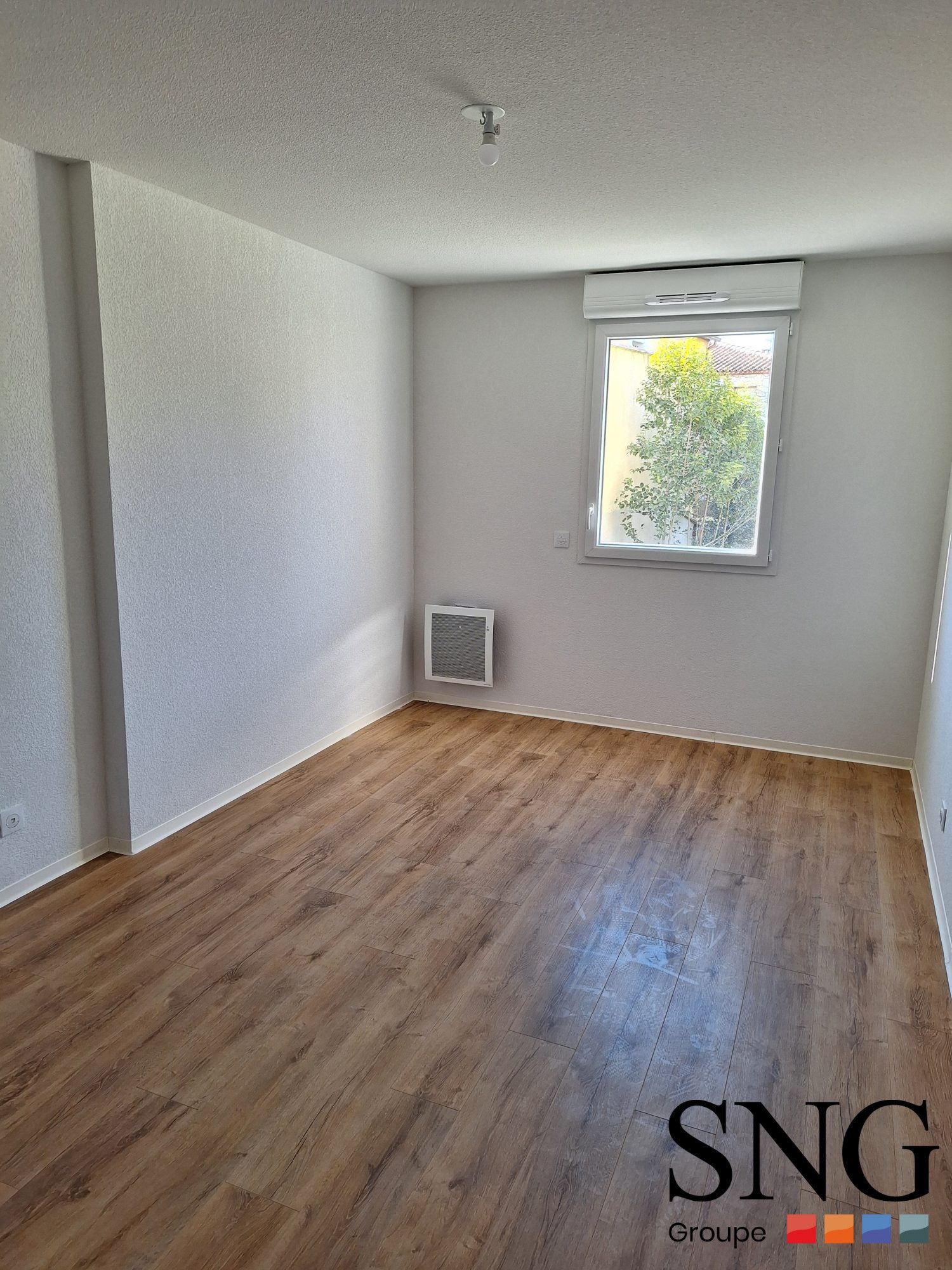 Appartement Rue Jules Raimu à Nîmes